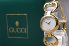 [Near MINT w/ Box Paper] GUCCI 25mm 1600 Shell Pearl Gold Qz Women Bangle Watch