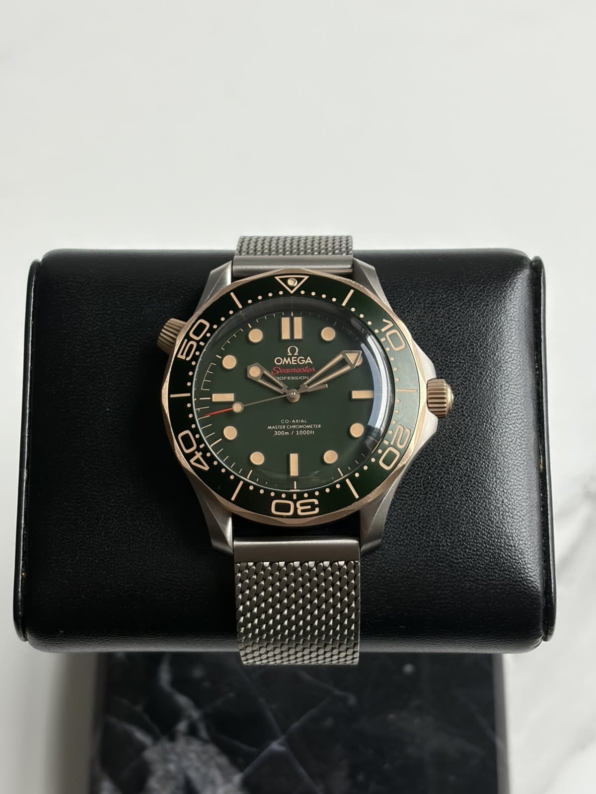 Omega Seamaster Diver 300M Titanium Gold Green Dial Ref. 210.90.42.20.10.001