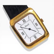 Piaget Classic 24 x 30 mm 18K Yellow Gold Leather Quartz Watch 86660