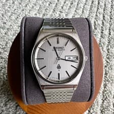 SEIKO Quartz Wristwatch 7853-7000 Excellent Condition