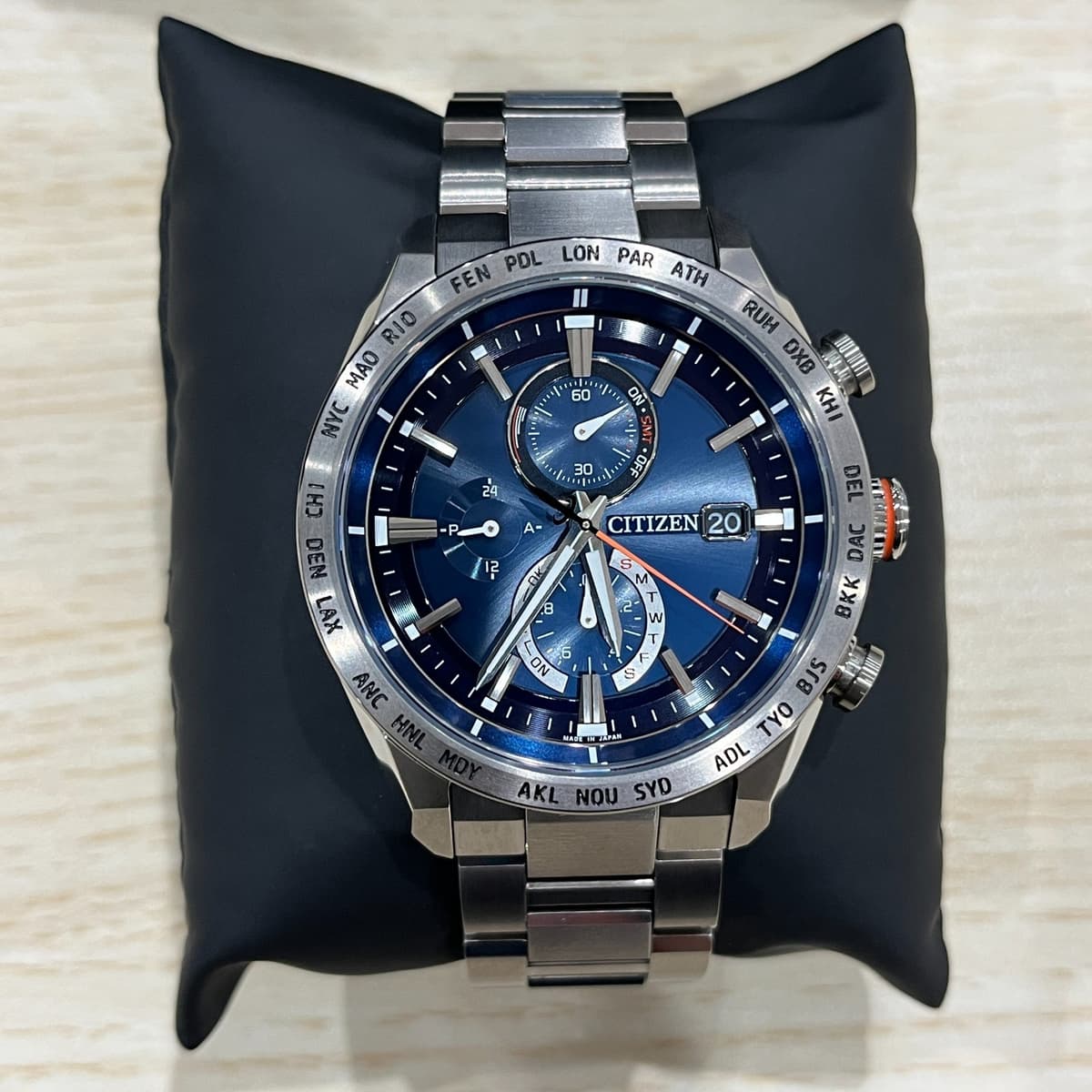 Citizen Attesa H800-T025862 Eco-Drive Radio Controlled Titanium Men's Watch