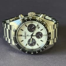 Seiko SSC813 Chronograph Quartz Stainless Steel Wristwatch White/Black Full Set