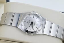 Ladies Omega Constellation Watch 123.10.24.60.02.001 - 24mm Silver Dial 2010