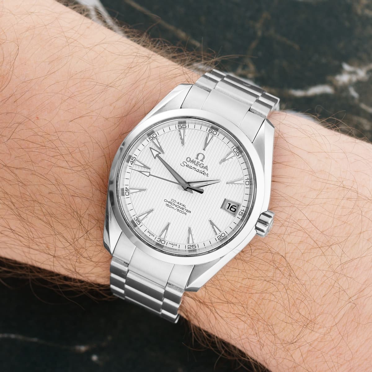 Omega Aqua Terra - 231.10.39.21.02.001 - 39 mm Stainless Steel