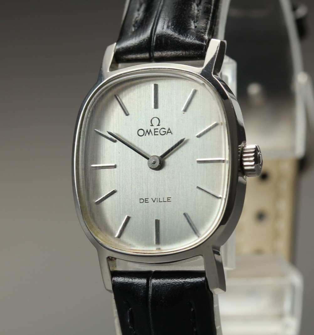 1977 Near MINT OMEGA De Ville 21mm 511.0509 Manual Silver Dial Women's Vintage