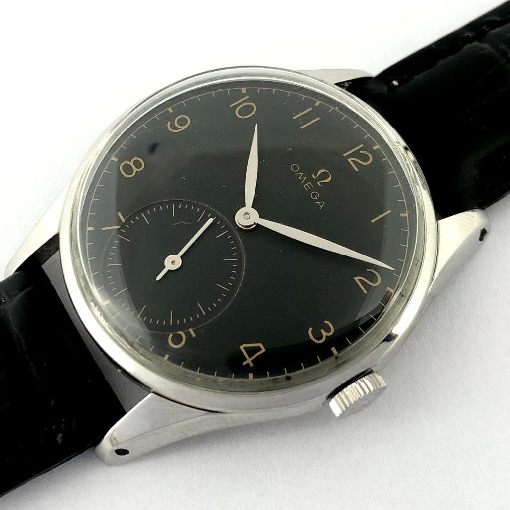 EXCELLENT 1954' OMEGA REF 2800 MANUAL WIND BLACK DIAL VINTAGE SWISS GENTS WATCH