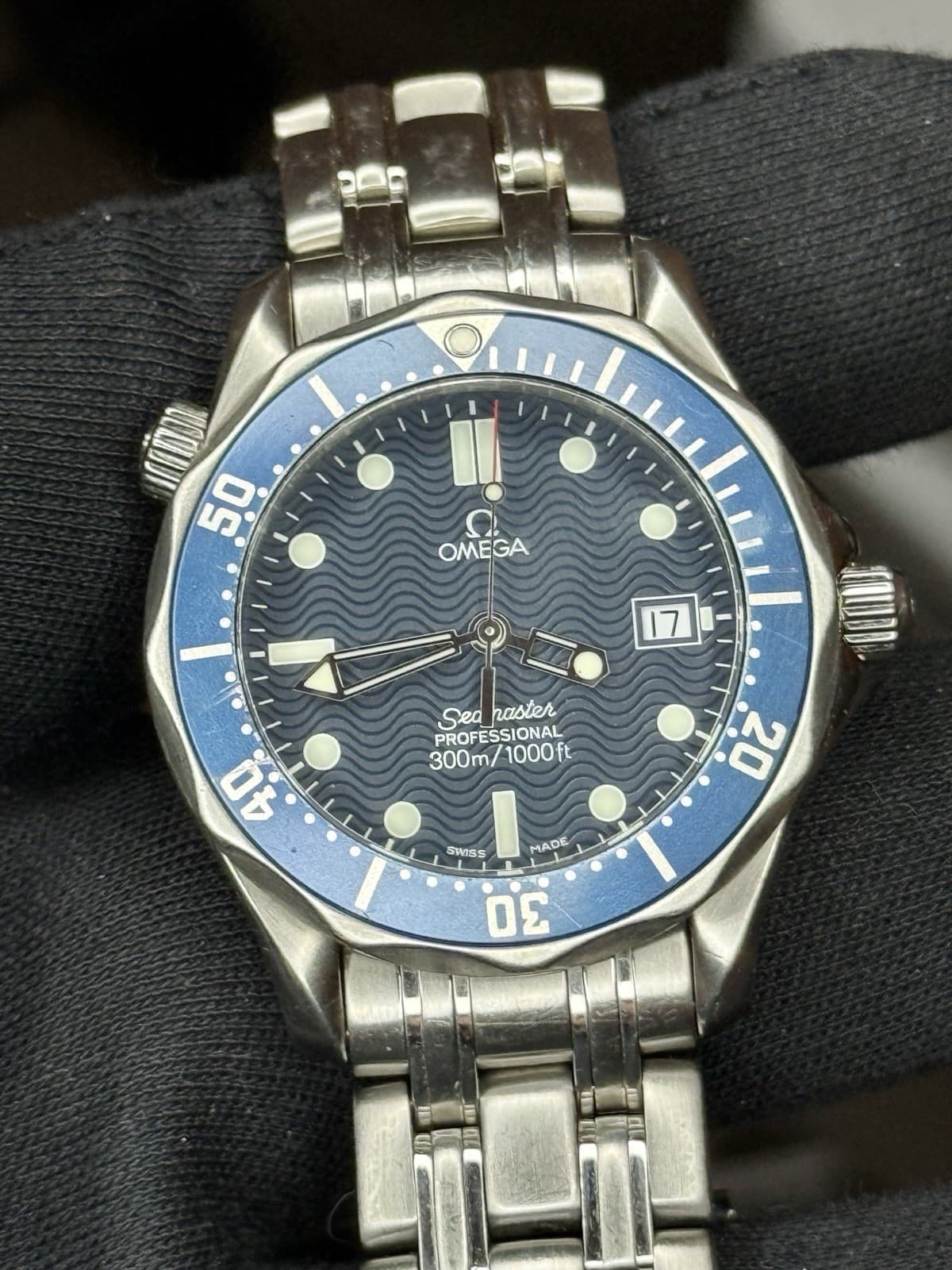 OMEGA Seamaster Professional “Bond” 2561.80 Very Good Condition. SHIPS FROM USA