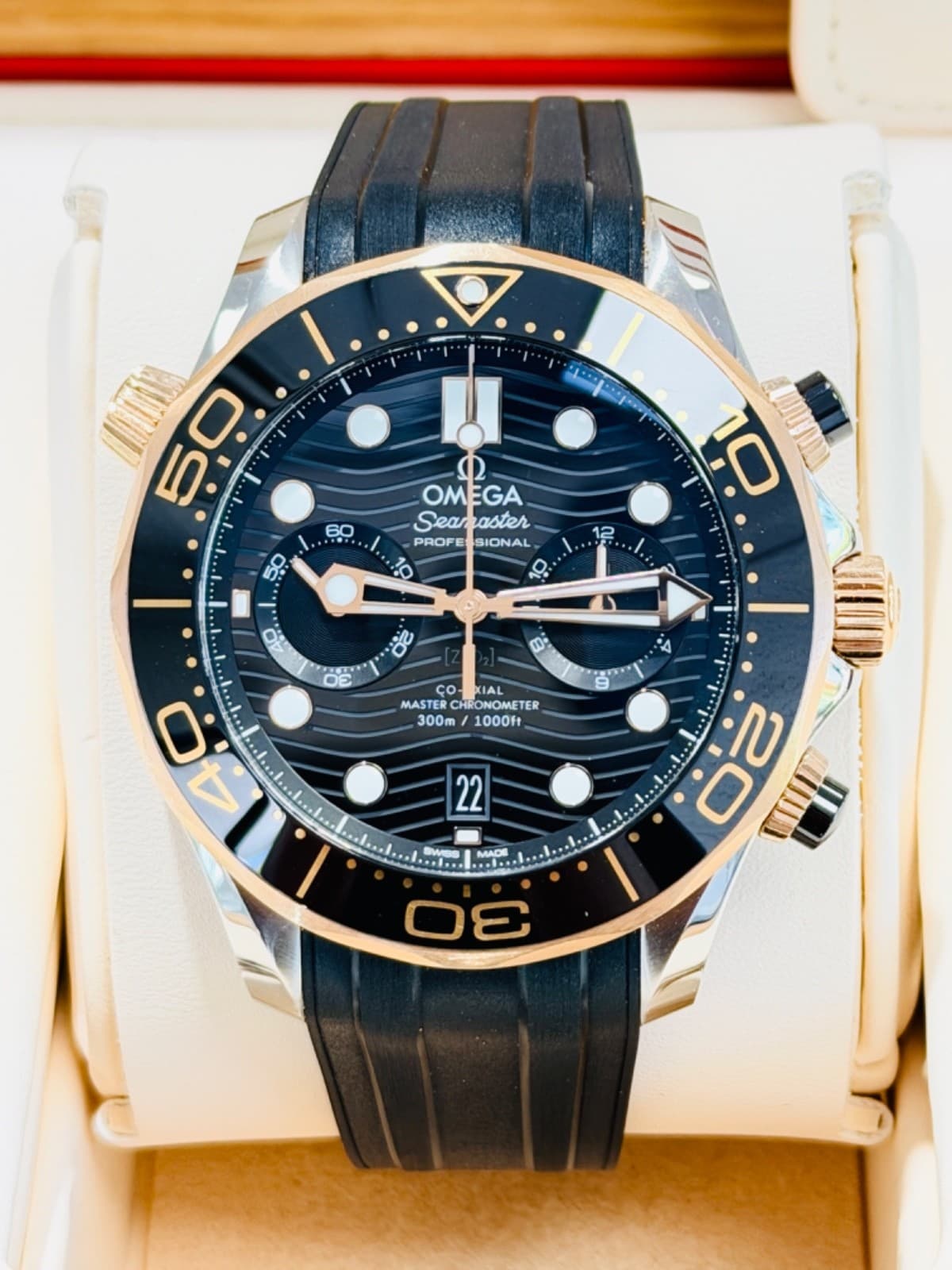 Omega Seamaster Diver Rose Gold 210.22.44.51.01.001 44 Black Dial Watch B/PAPER