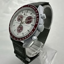 OMEGA x Swatch “Mission to Pluto” SO33M101 Bioceramic White x Bordeaux Quart