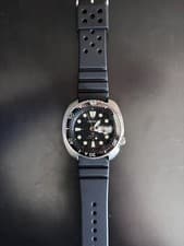 Seiko King Turtle Prospex Automatic Black Dial 200m w/ Box & Extra Straps
