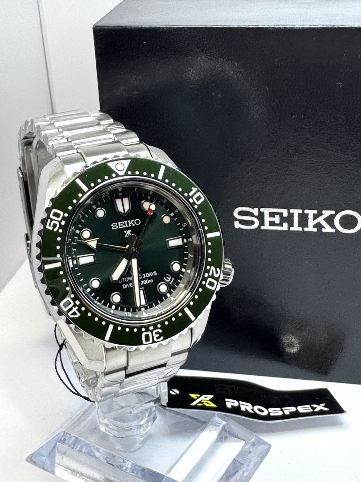 New Seiko Prospex  SPB381J1Green GMT Diver 200m Automatic 6R54 3 Day Pwr Reserve