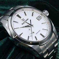 2026 NEW UNWORN Grand Seiko Spring Drive “Snowflake” White Dial Titanium SBGA211