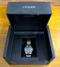 CITIZEN Eco-Drive One 8826-T022821 AR5004-59H Solar Gray Dial Watch w/Box Links