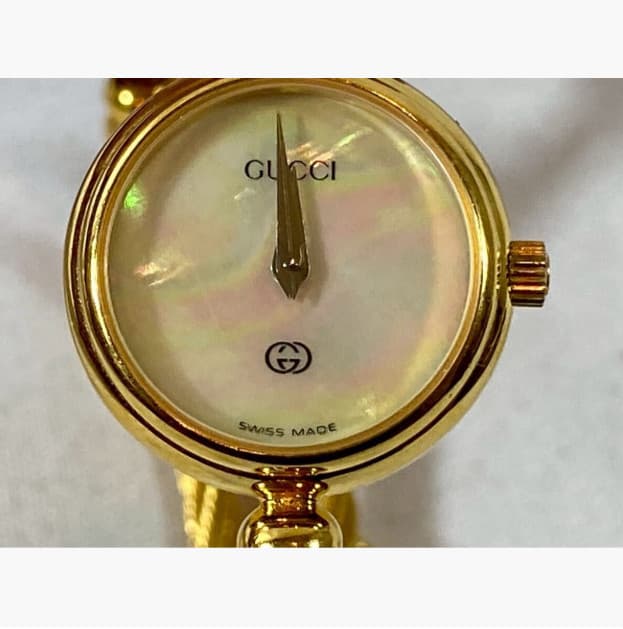 [Near MINT] Vintage GUCCI 2700L Shell Dial Gold Quartz Women's Watch JAPAN