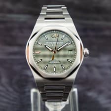 Girard-Perregaux Laureato 38 Steel (Ref. 81005-11-3407-1CM)