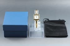 Vintage Near MINT Vintage GUCCI 1900L Gold Pink Shell Qz Ladies Watch From JAPAN