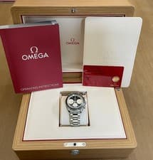 Omega Speedmaster Racing 40mm Reverse Panda