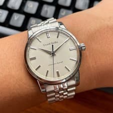 Grand Seiko SBGW033 – classic Calatrava-style dress watch