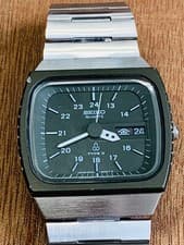 Seiko TYPE II 8223-502A Vintage Quartz Watch Used From Japan
