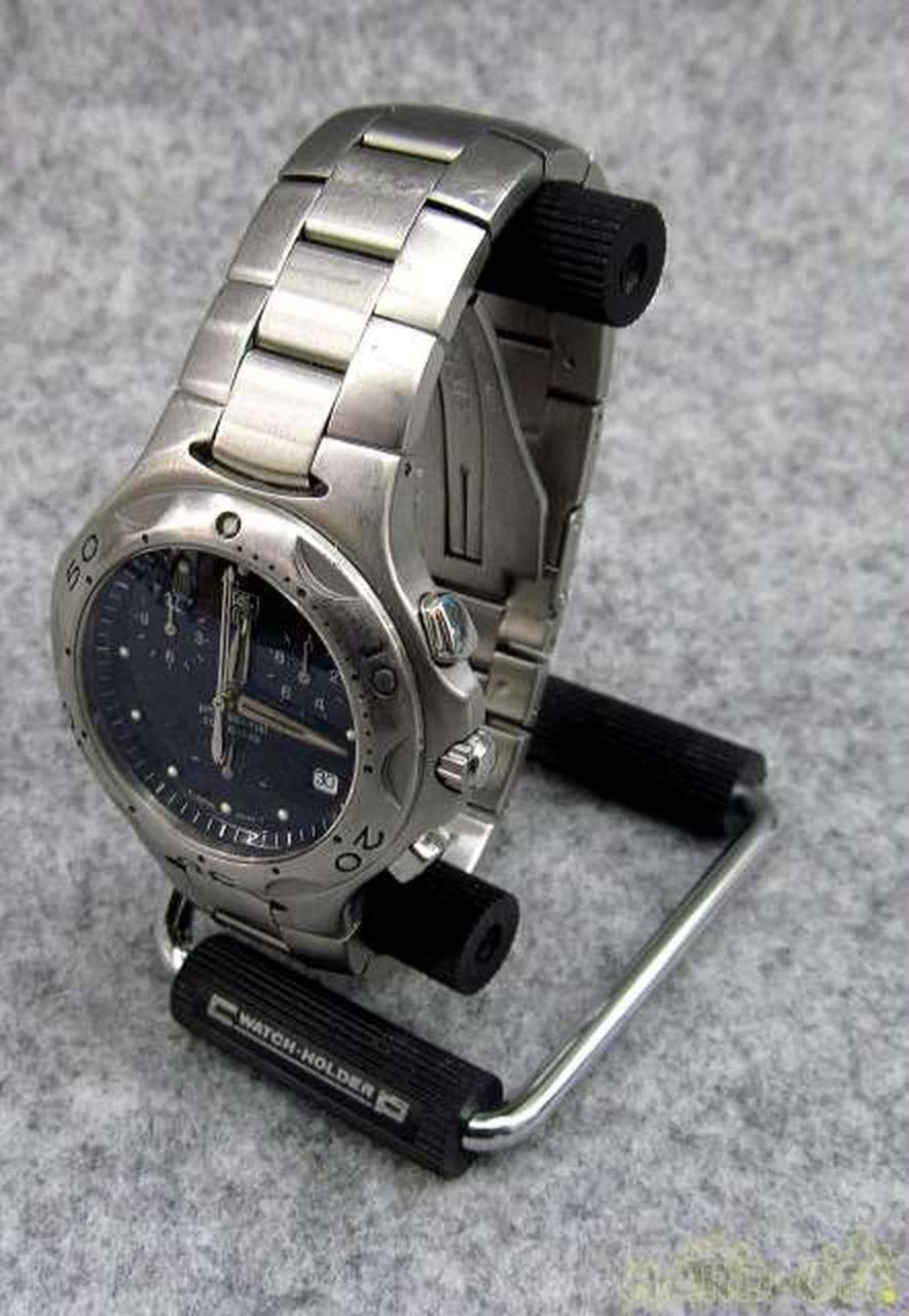 Quartz Analog Wristwatch Model CL1110 TAG HEUER