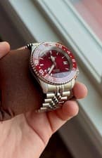 Seiko 5 GMT Presage Sunburst Red Automatic Date 41m Jubilee