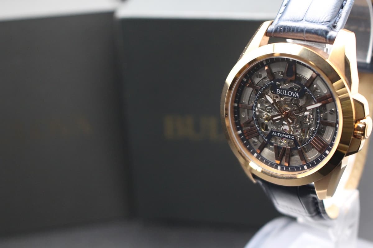 NEAR MINT Bulova 97A167 Open Heart Gold Automatic Round 45mm Mens Watch JAPAN