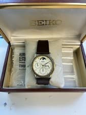 Seiko Chronograph Moon Phase White Dial Watch – 7F39-6029 (Japan, 1989)