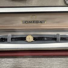 Ladies OMEGA LADY 1945 Petit Vintage 14K Gold Watch Gold Dial Box WORKS
