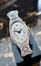 A BEAUTIFUL LADIES ROLEX ANTIQUE 1920s ART-DECO WATCH 18k WHITE GOLD & DIAMONDS
