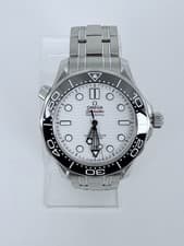 OMEGA Seamaster Diver 300M 210.30.42.20.04.001 - "GREAT WHITE"