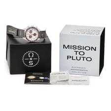 OMEGA x Swatch “Mission to Pluto” SO33M101 Bioceramic White x Bordeaux Boxed