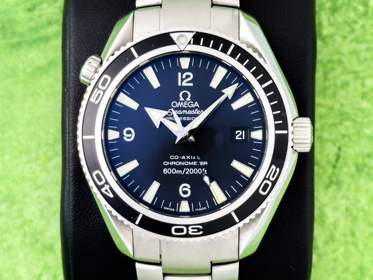 Omega Seamaster Planet Ocean 42mm - Black dial Black Bezel - 2201.50 - B/P 2010