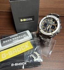 G SHOCK GST W110D 1A9JF Classic Timepiece Analog Digital Watch Silver Mens