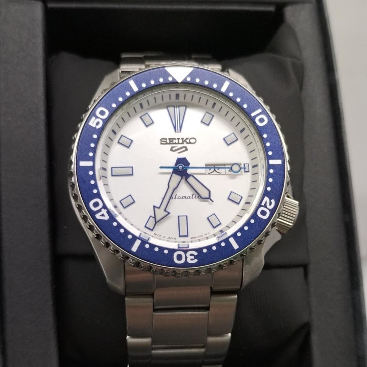 5SPORTS Model Number SBSA263 4R36 16S0 SEIKO