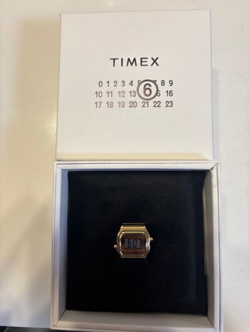 Timex MM6 Collab Gold Ring Watch S/M Used Excellent Condition