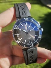 Oris Aquis Caliber 400 41.5mm Mens Grey Dial Swiss Automatic Dive Watch