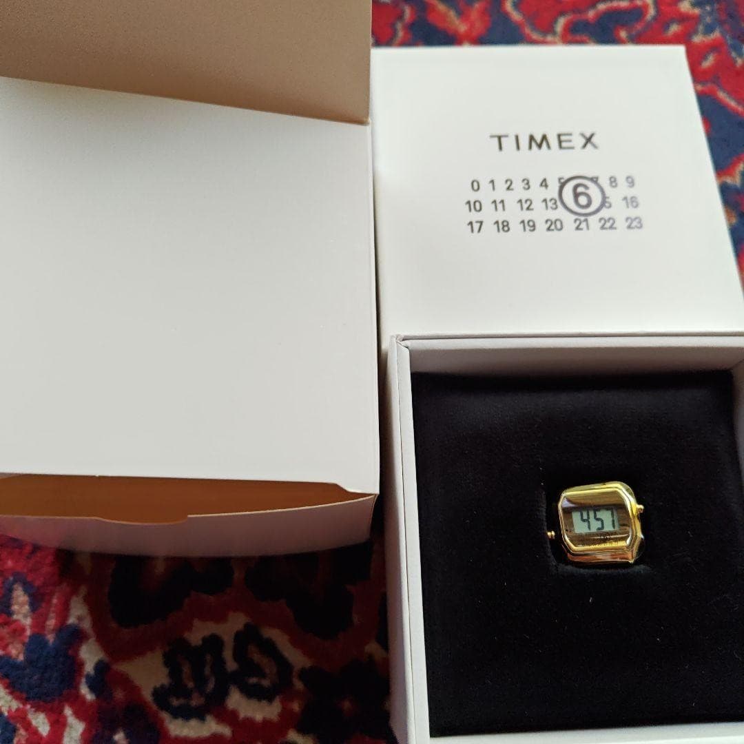MM6 TIMEX Gold Digital Ring SM Size Date Display Metal Band