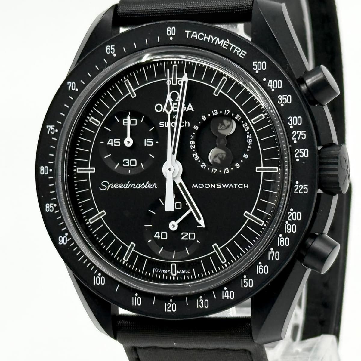OMEGA Swatch Speedmaster Mission to the Moonphase New Moon Snoopy SO33B700 Black