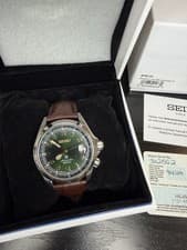 Seiko Men's Prospex Alpinist Automatic Watch SPB121 with Green Dial. FULL SET!!