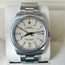 Rolex Oyster Perpetual 41 MINT 2025 Beige Dial Stainless Steel 134300 FULL SET