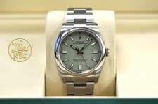 2026 New, unworn Rolex Oyster Perpetual 36mm 126000 Pistachio Dial,  Full Set.