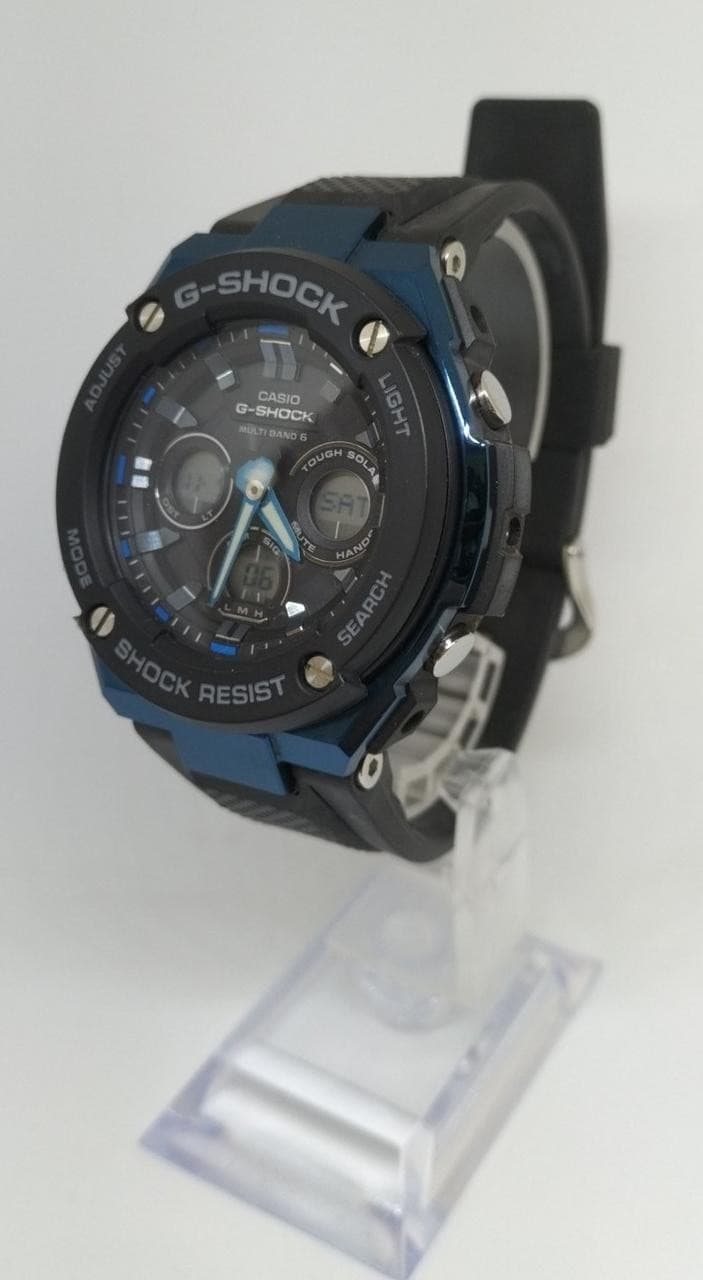 Casio Gst-W300G G-Shock