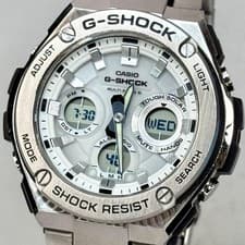Casio G Shock GST W110D 7AJF Radio Solar Metal Band White Stainless Steel