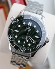 Omega Seamaster Diver 300M Co-Axial Master Chronometer Green Dial on Bracelet