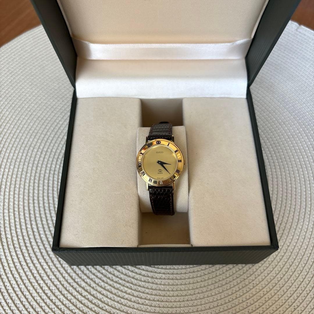GUCCI Roman Bezel Watch 3000L