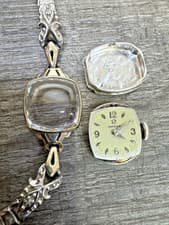 Beautiful Vtg Omega 14K Gold Ladies Watch Works 17J Wristwatch