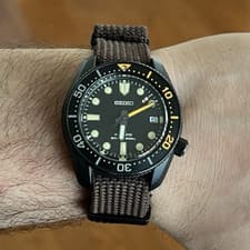 Seiko Prospex SPB255  Limited Edition  Diver Black Dial w/ Both OEM Straps + Box