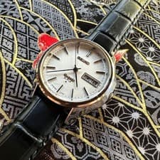 Seiko 3823-7040 38VFA Quartz Vintage Men's Watch New Genuine Leather Band Japan