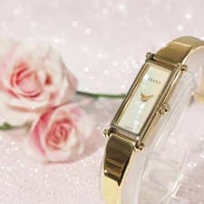 Gucci Good condition 1500L bangle watch shell wristwatch  ,19860