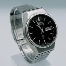 SEIKO KING QUARTZ Wristwatch 0853 8040 Black Dial Mens Timepiece Authentic